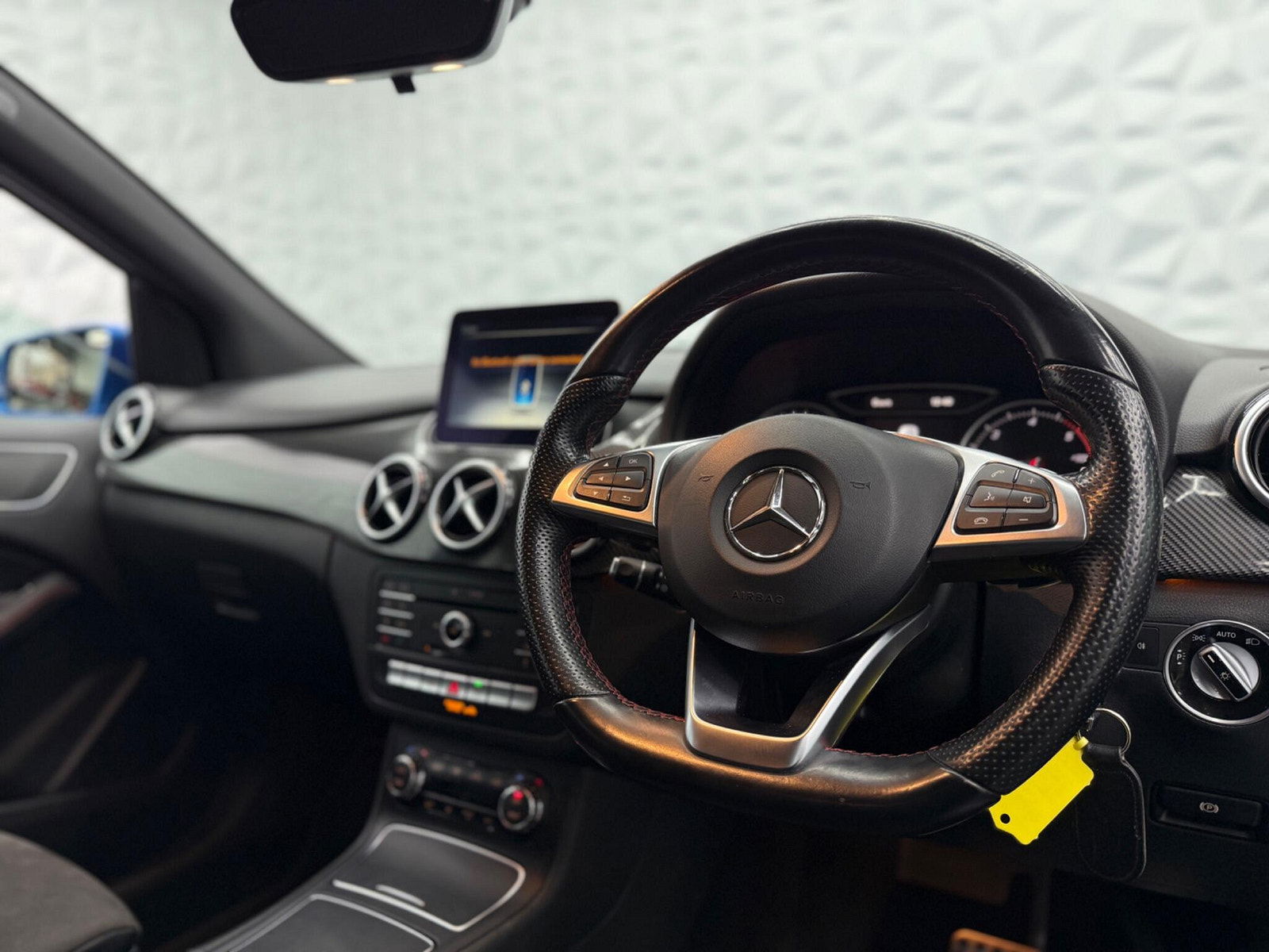 Mercedes-Benz B Class 1.5 B180d AMG Line 7G-DCT Euro 6 (s/s) 5dr 5dr Automatic 2017