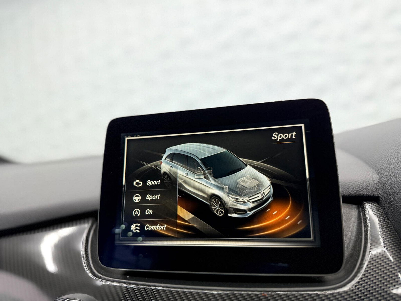 Mercedes-Benz B Class 1.5 B180d AMG Line 7G-DCT Euro 6 (s/s) 5dr 5dr Automatic 2017