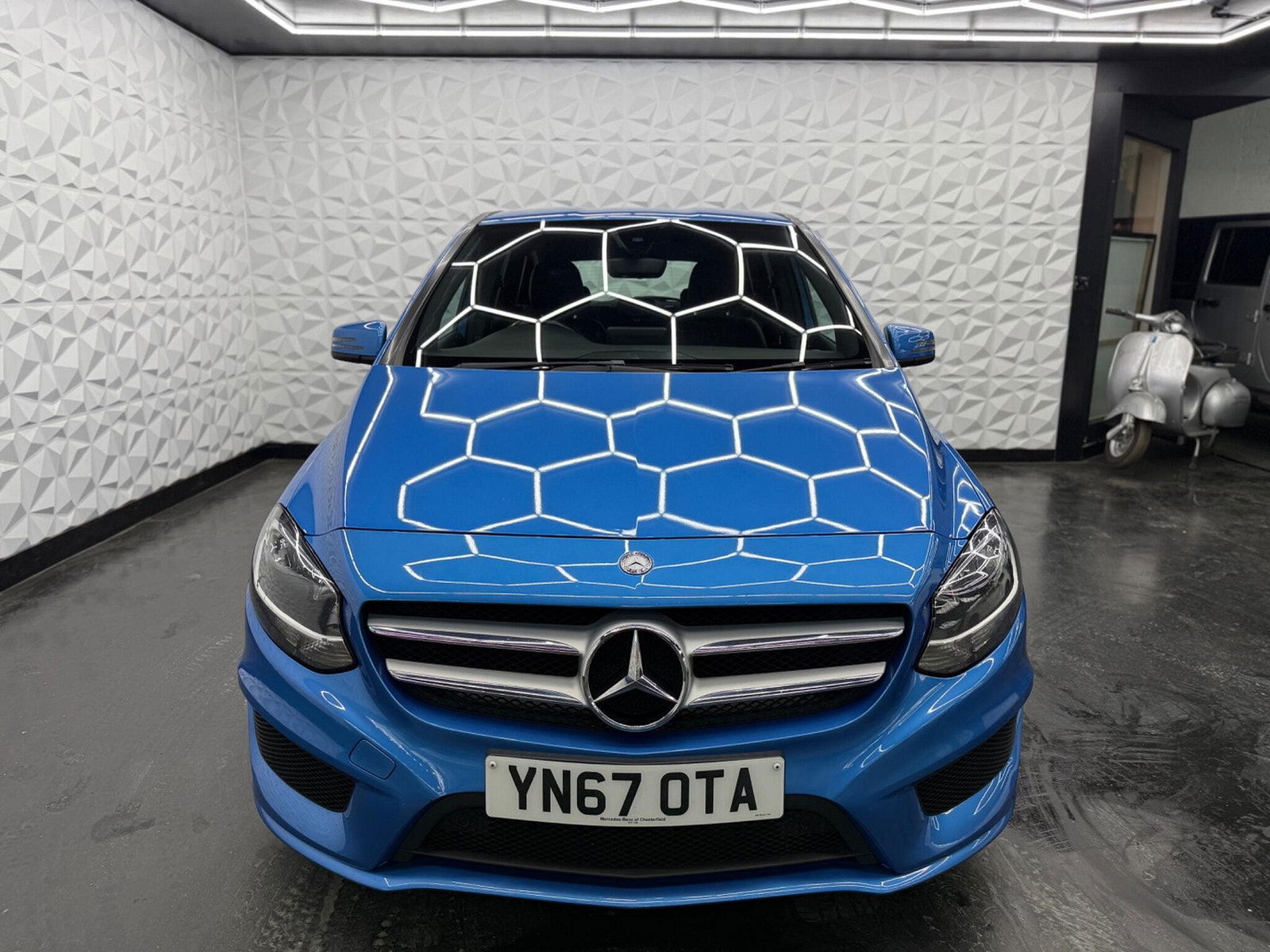 Mercedes-Benz B Class 1.5 B180d AMG Line 7G-DCT Euro 6 (s/s) 5dr 5dr Automatic 2017