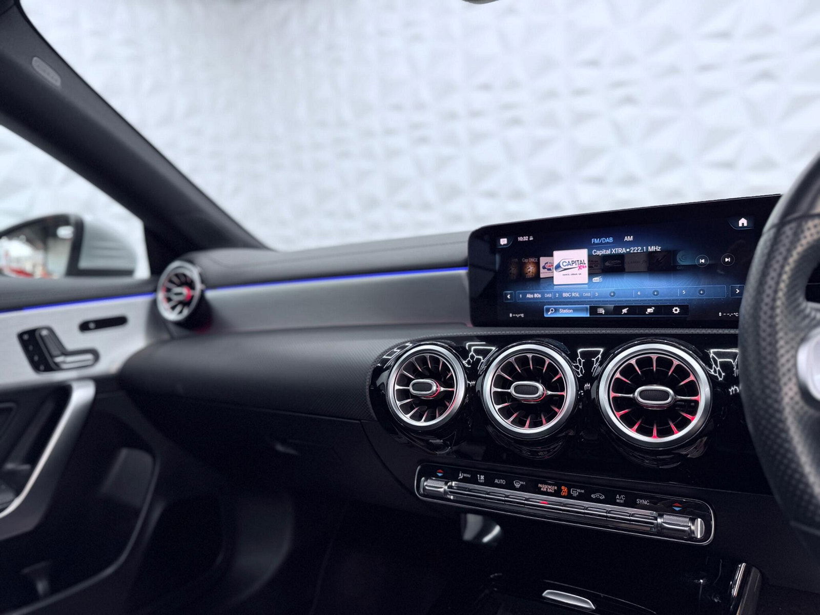 Mercedes-Benz CLA 2.0 CLA220d AMG Line (Premium Plus 2) Coupe 8G-DCT Euro 6 (s/s) 4dr 4dr Automatic 2021