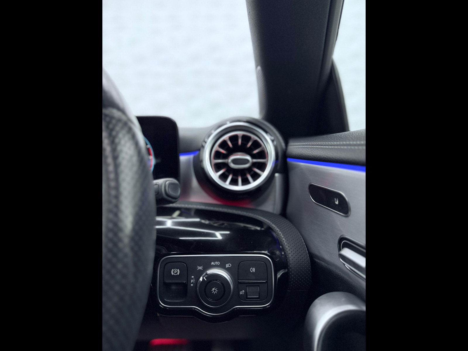 Mercedes-Benz CLA 2.0 CLA220d AMG Line (Premium Plus 2) Coupe 8G-DCT Euro 6 (s/s) 4dr 4dr Automatic 2021