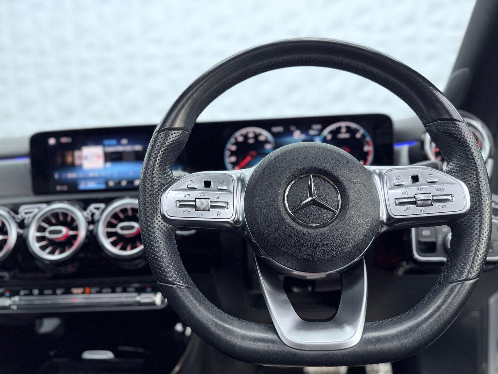 Mercedes-Benz CLA 2.0 CLA220d AMG Line (Premium Plus 2) Coupe 8G-DCT Euro 6 (s/s) 4dr 4dr Automatic 2021