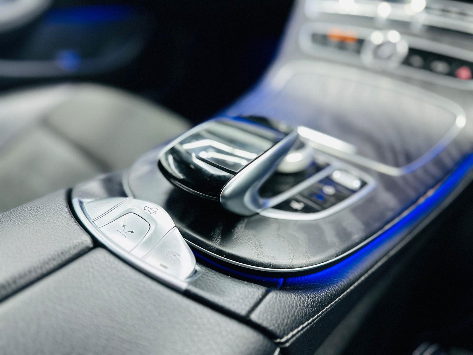 Mercedes-Benz E Class 2.0 E220d AMG Line (Premium) Cabriolet G-Tronic+ Euro 6 (s/s) 2dr 2dr Automatic 2020