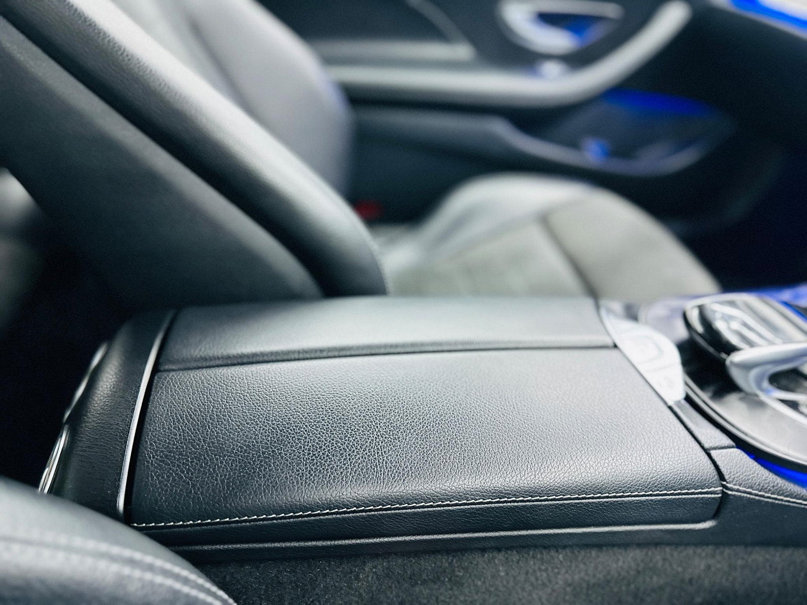 Mercedes-Benz E Class 2.0 E220d AMG Line (Premium) Cabriolet G-Tronic+ Euro 6 (s/s) 2dr 2dr Automatic 2020