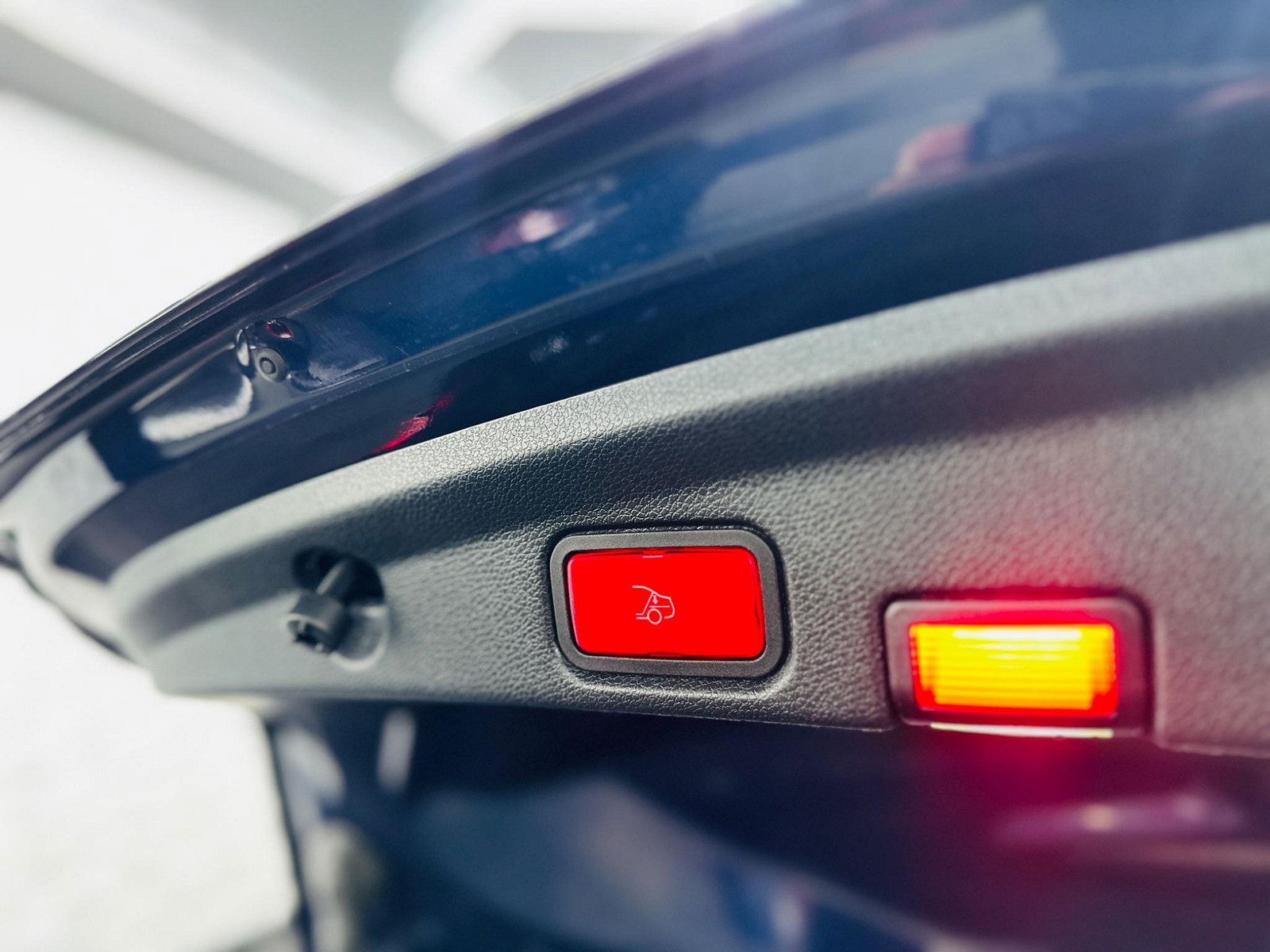 Mercedes-Benz E Class 2.0 E220d AMG Line (Premium) Cabriolet G-Tronic+ Euro 6 (s/s) 2dr 2dr Automatic 2020