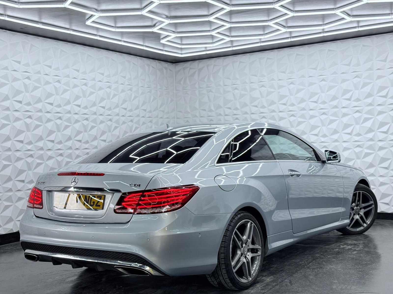 Mercedes-Benz E Class 2.1 E250 CDI AMG Sport G-Tronic+ Euro 5 (s/s) 2dr 2dr Automatic 2014