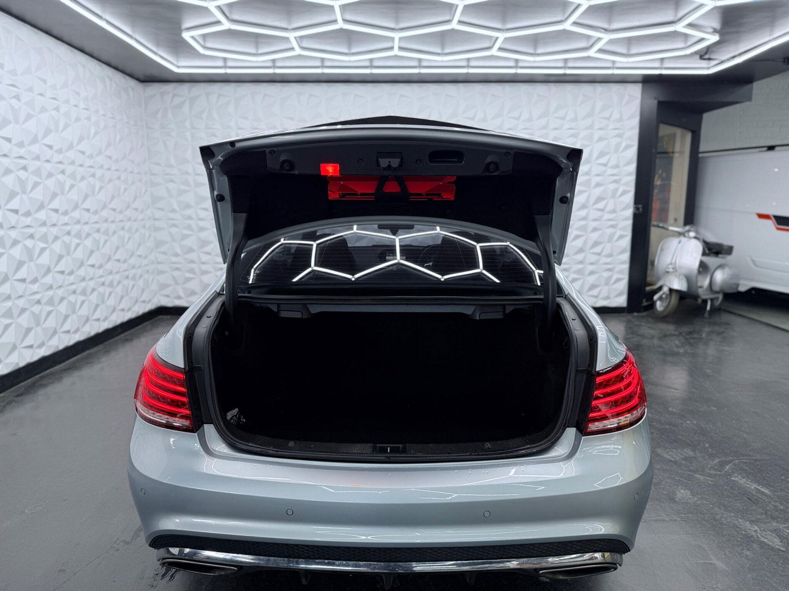 Mercedes-Benz E Class 2.1 E250 CDI AMG Sport G-Tronic+ Euro 5 (s/s) 2dr 2dr Automatic 2014