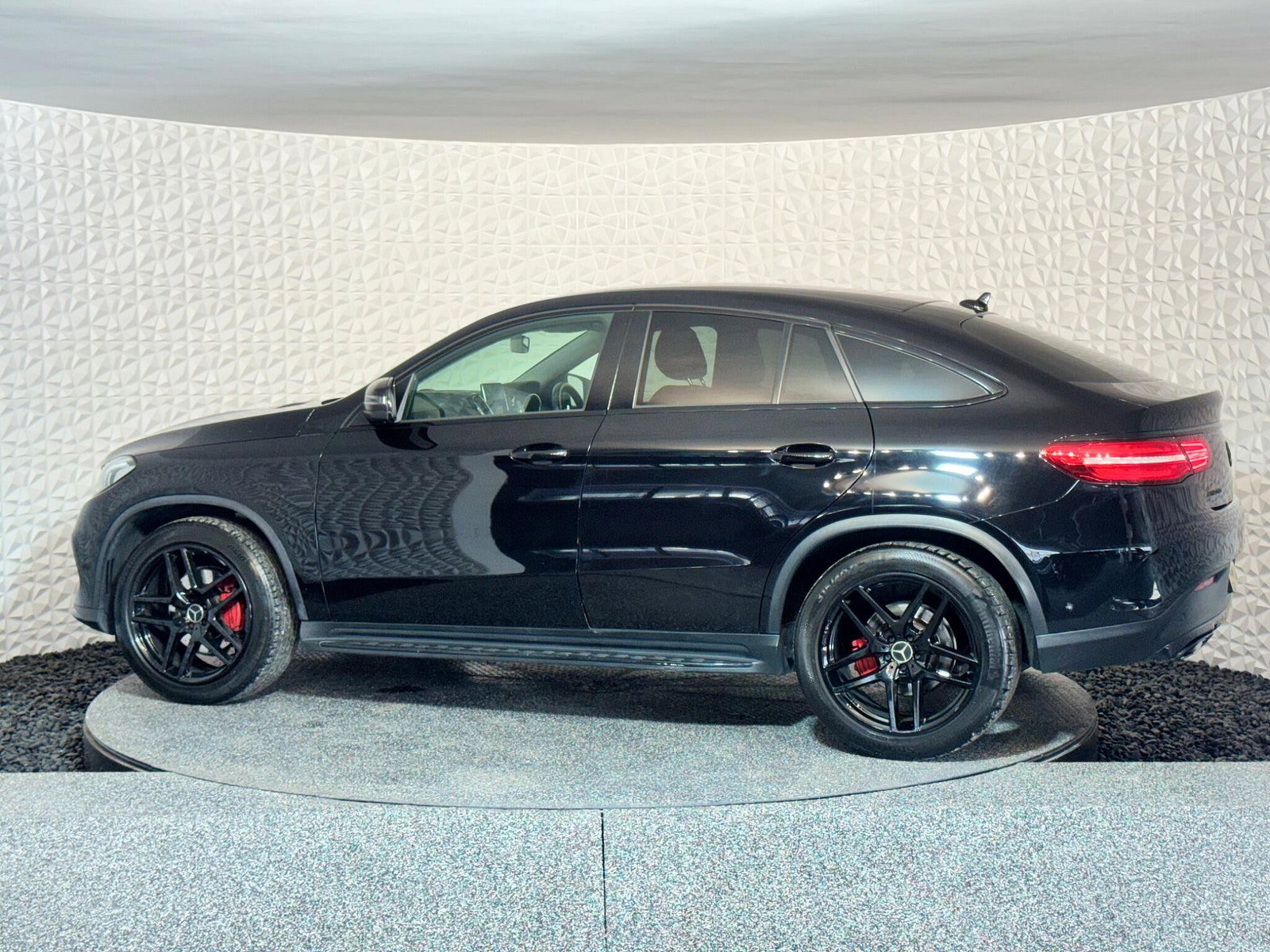 Mercedes-Benz GLE 3.0 GLE350d V6 AMG Line Coupe G-Tronic 4MATIC Euro 6 (s/s) 5dr 5dr Automatic 2016