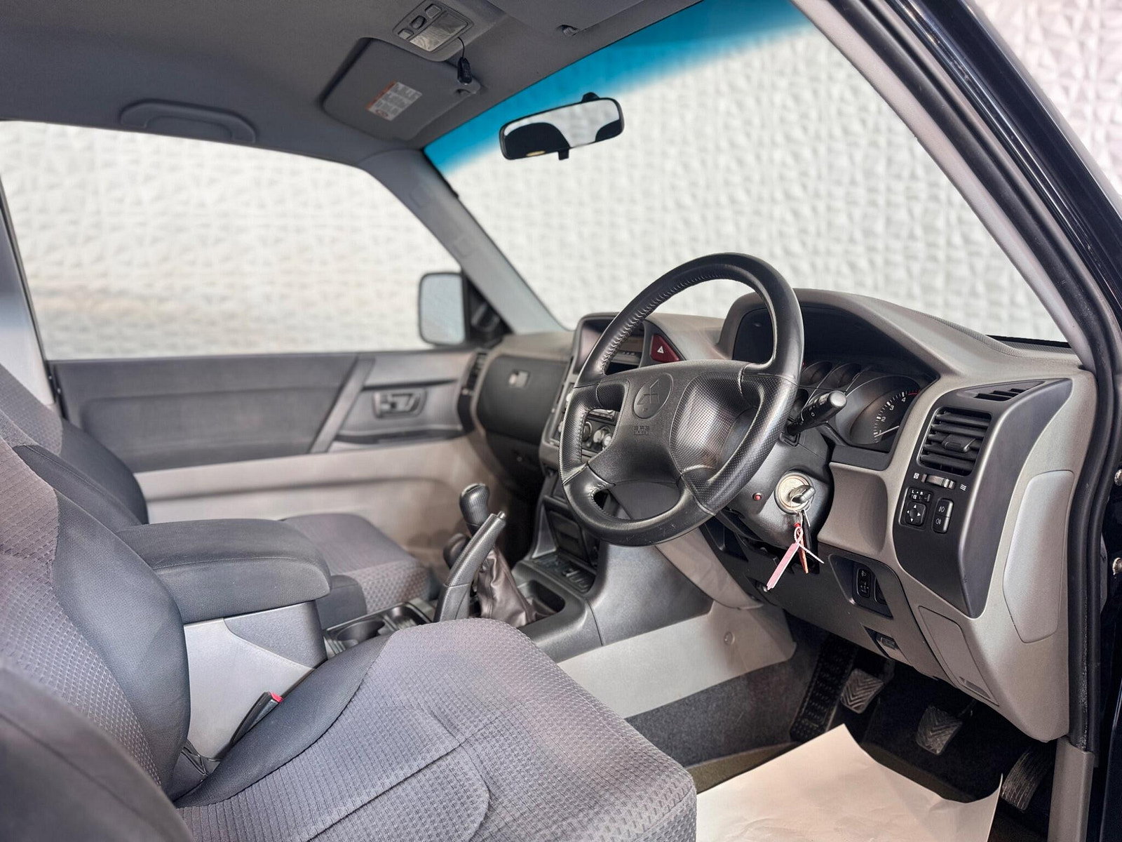 Mitsubishi Shogun 3.2 DI-D Equippe 3dr 3dr Manual 2007