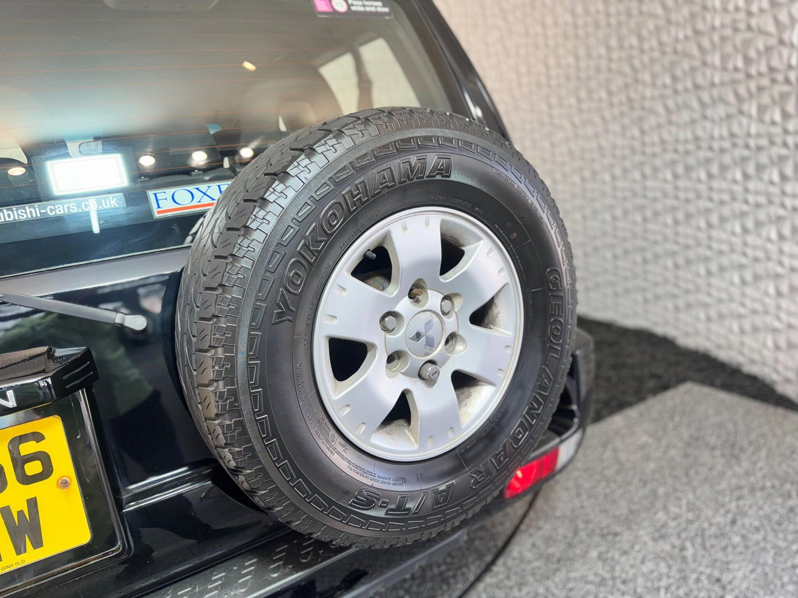Mitsubishi Shogun 3.2 DI-D Equippe 3dr 3dr Manual 2007