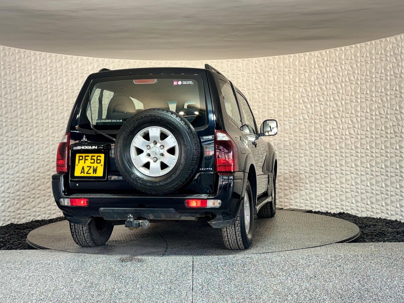 Mitsubishi Shogun 3.2 DI-D Equippe 3dr 3dr Manual 2007