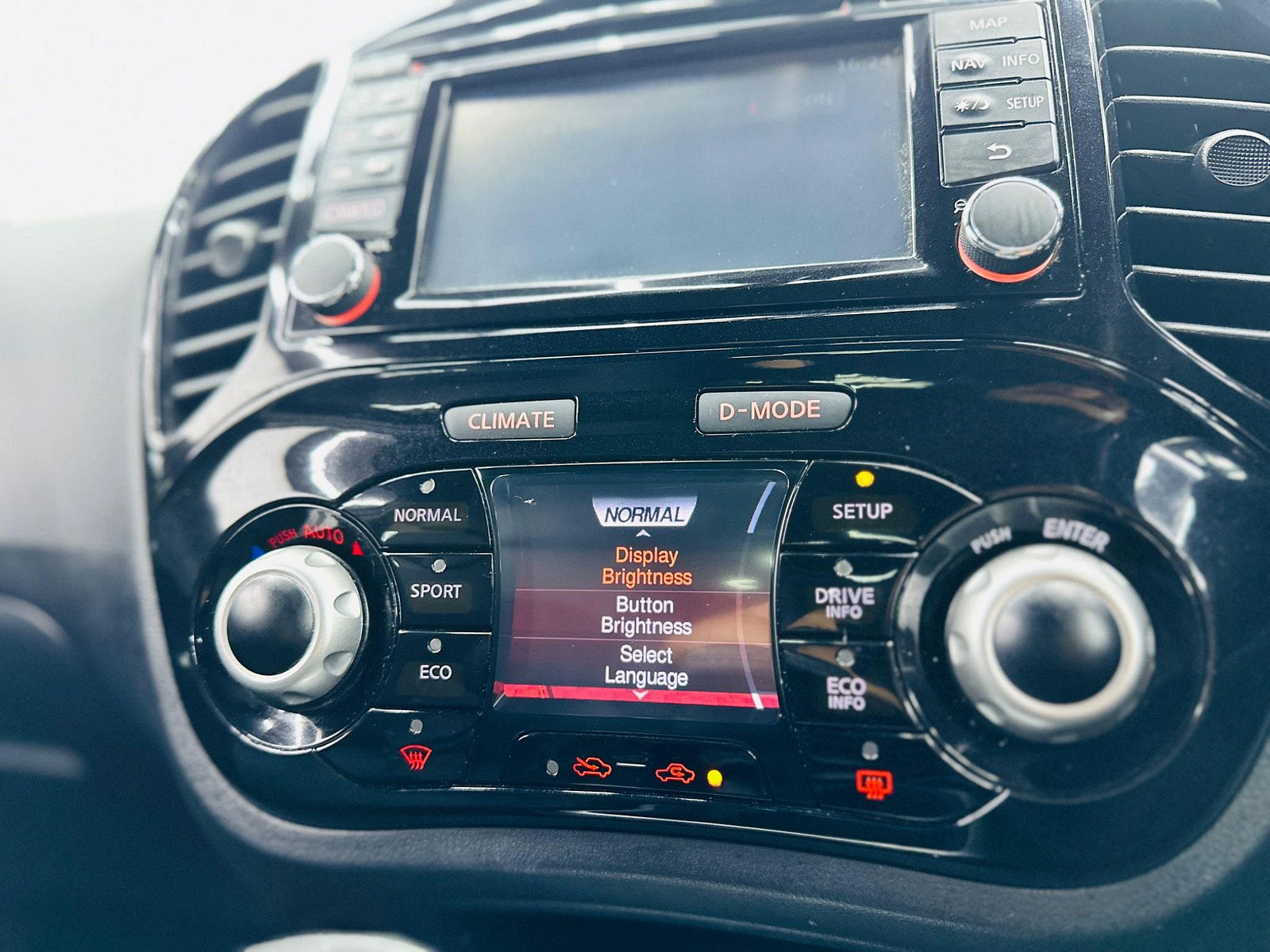 Nissan Juke 1.5 dCi N-Connecta Euro 6 (s/s) 5dr 5dr Manual 2017