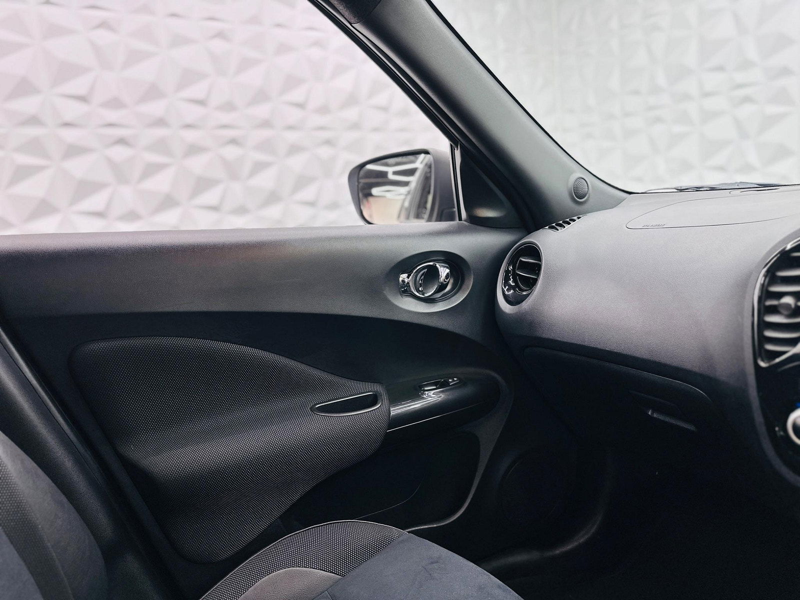 Nissan Juke 1.5 dCi N-Connecta Euro 6 (s/s) 5dr 5dr Manual 2017