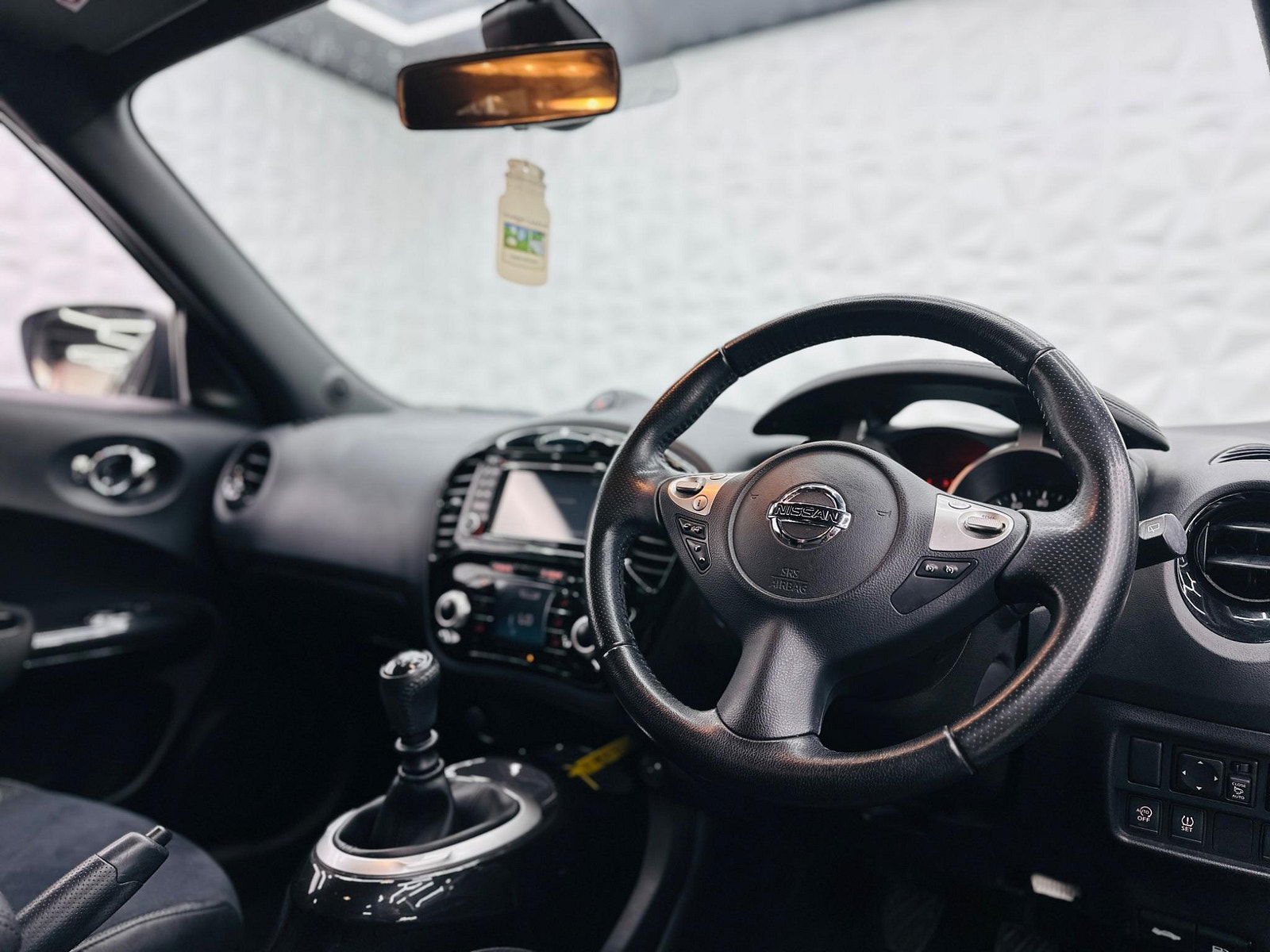 Nissan Juke 1.5 dCi N-Connecta Euro 6 (s/s) 5dr 5dr Manual 2017