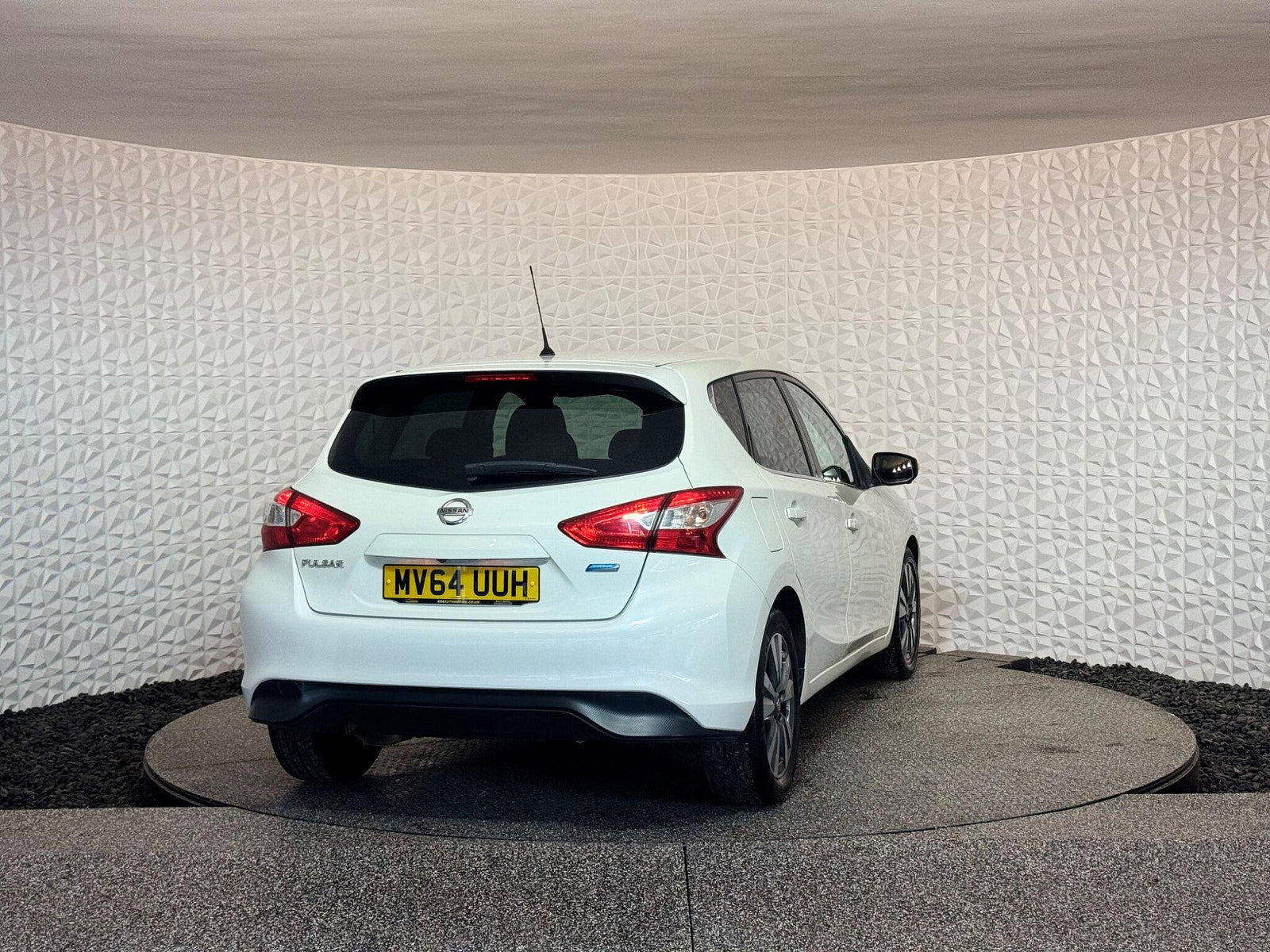 Nissan Pulsar 1.5 dCi Tekna Euro 5 (s/s) 5dr 5dr Manual 2014