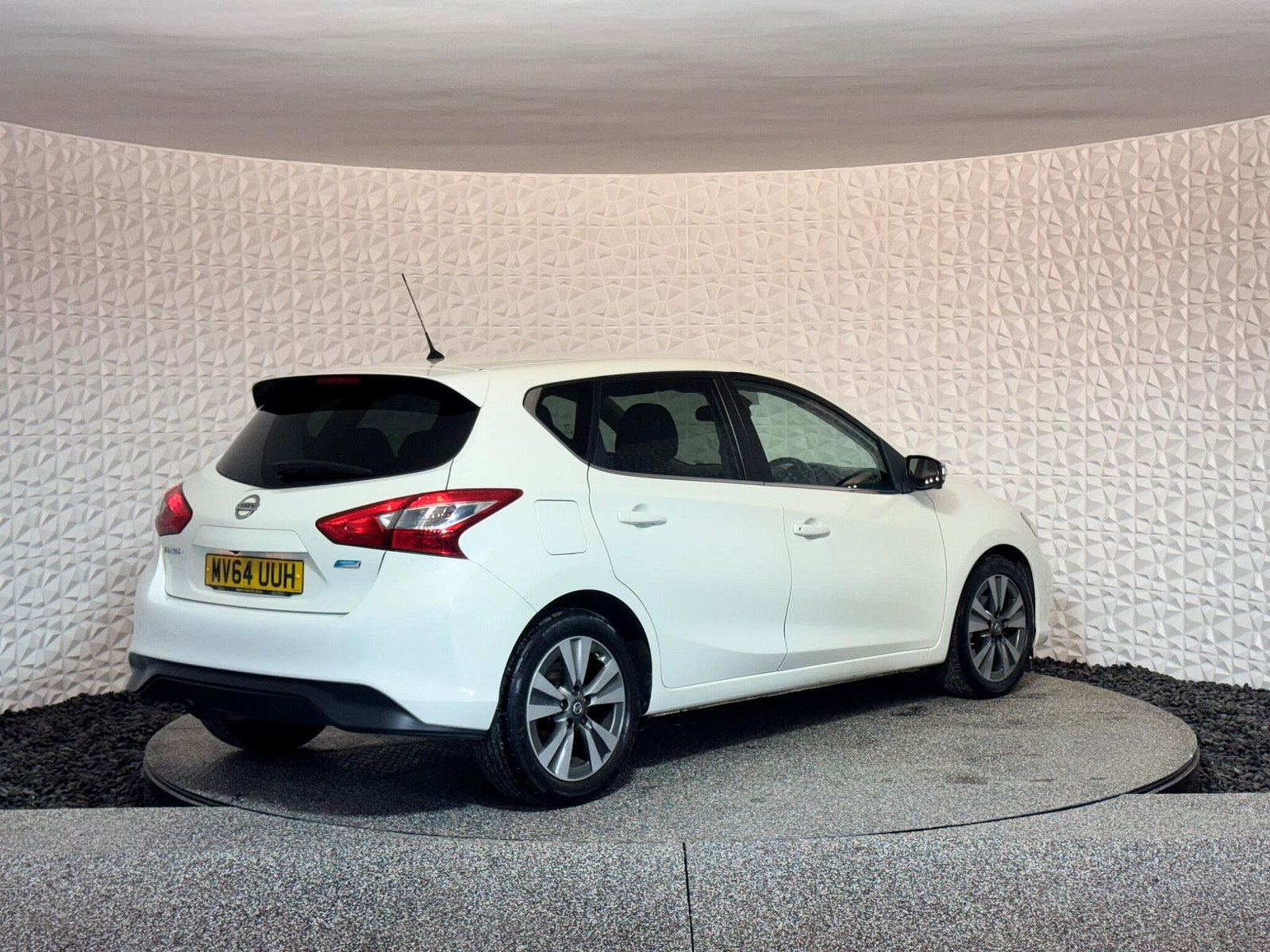 Nissan Pulsar 1.5 dCi Tekna Euro 5 (s/s) 5dr 5dr Manual 2014