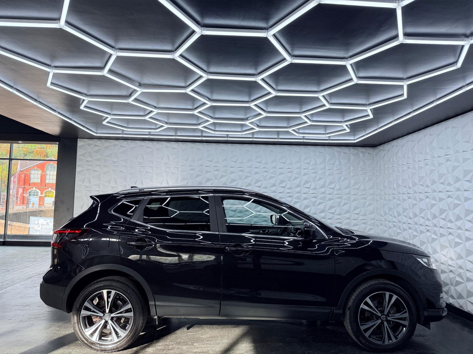 Nissan Qashqai 1.5 dCi N-Connecta Euro 6 (s/s) 5dr 5dr Manual 2017