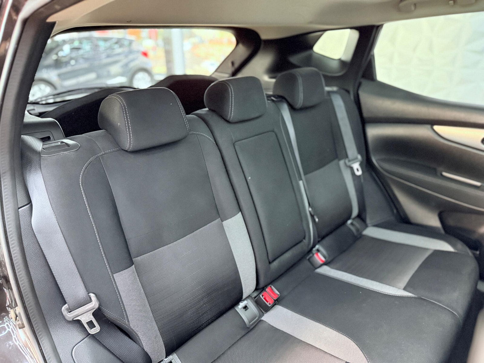 Nissan Qashqai 1.5 dCi N-Connecta Euro 6 (s/s) 5dr 5dr Manual 2017