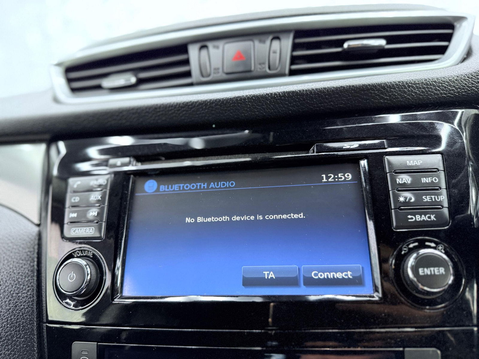 Nissan Qashqai 1.5 dCi N-Connecta Euro 6 (s/s) 5dr 5dr Manual 2017