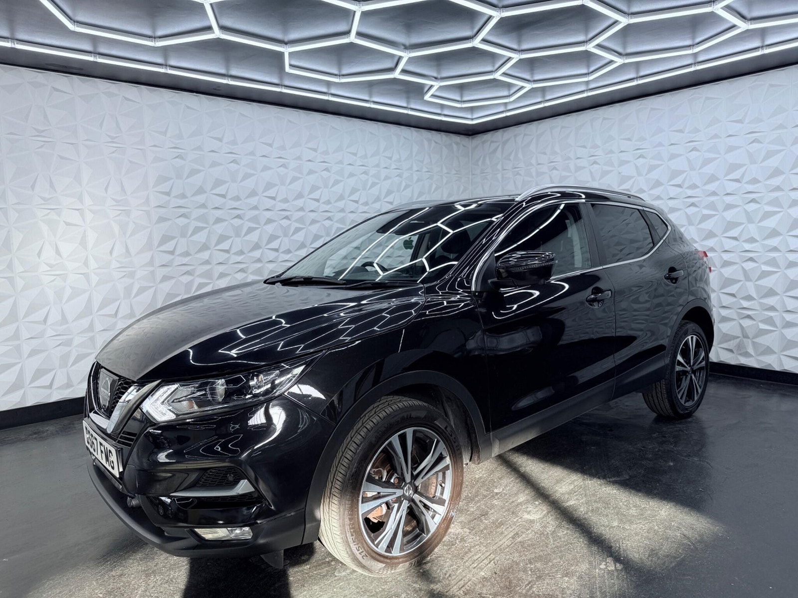 Nissan Qashqai 1.5 dCi N-Connecta Euro 6 (s/s) 5dr 5dr Manual 2017