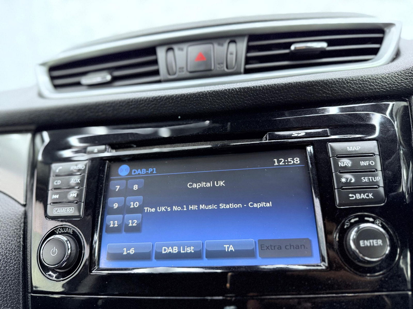 Nissan Qashqai 1.5 dCi N-Connecta Euro 6 (s/s) 5dr 5dr Manual 2017