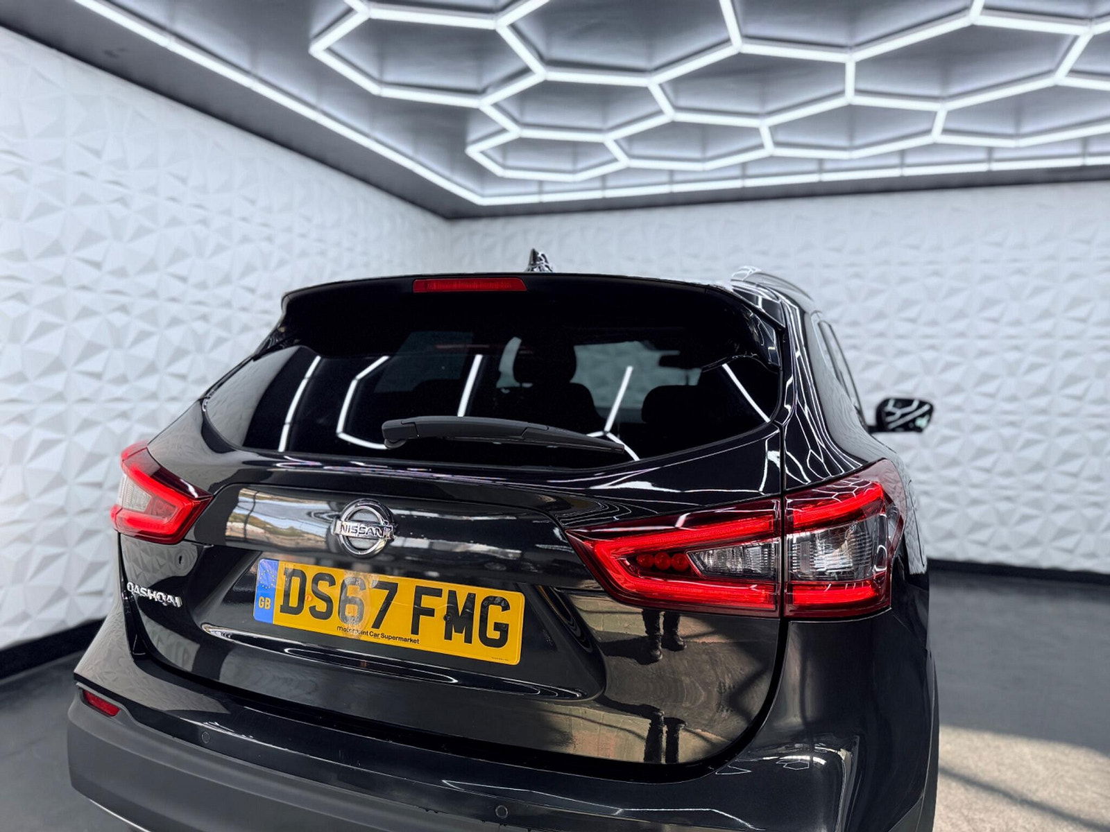 Nissan Qashqai 1.5 dCi N-Connecta Euro 6 (s/s) 5dr 5dr Manual 2017