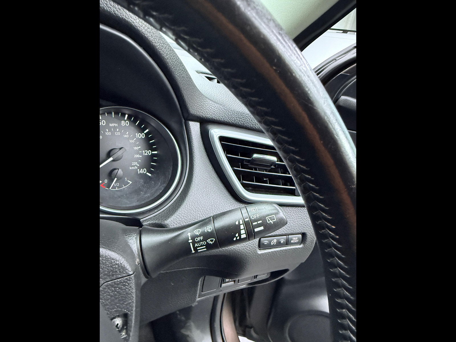 Nissan Qashqai 1.5 dCi N-Connecta Euro 6 (s/s) 5dr 5dr Manual 2017