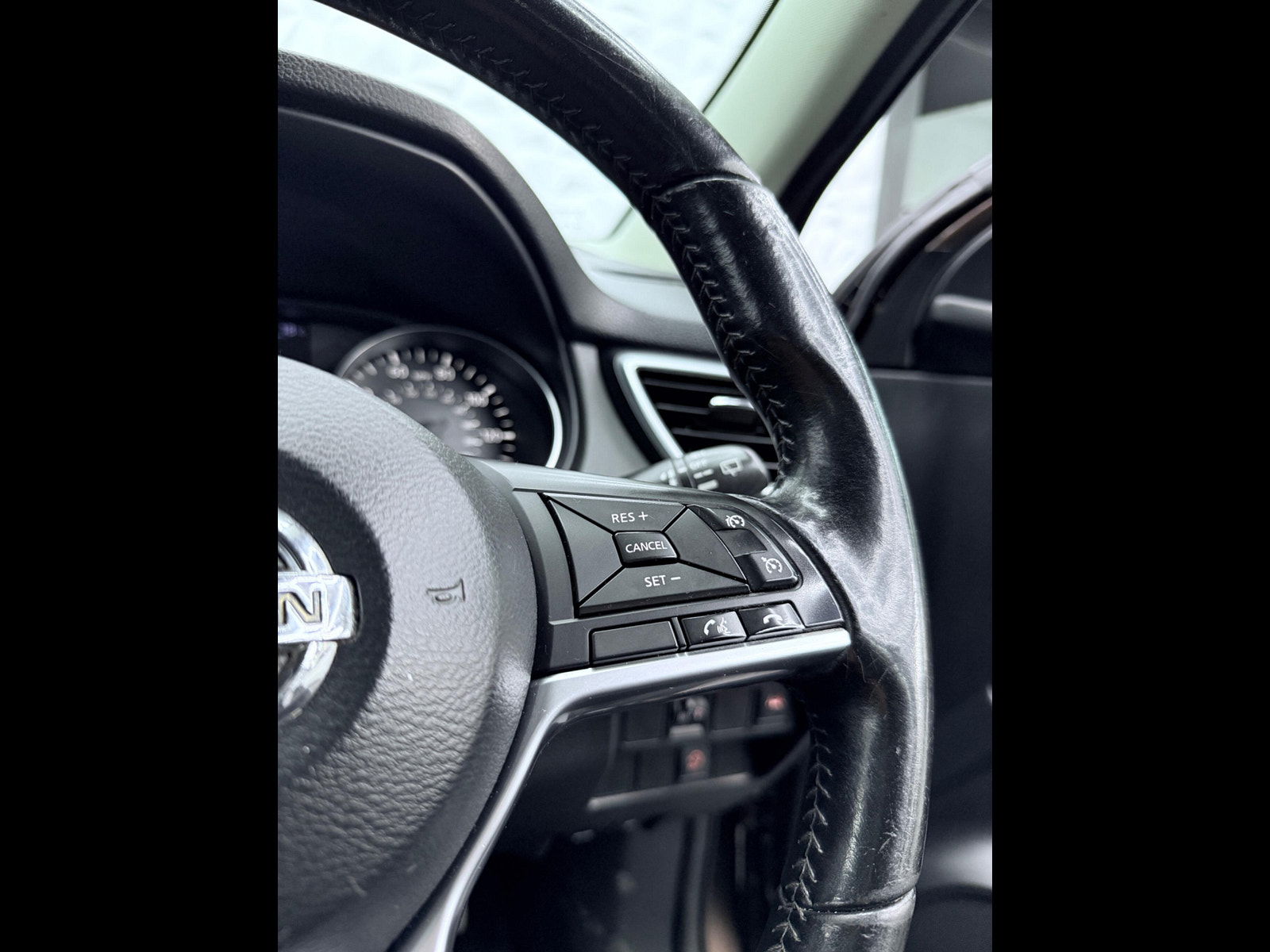 Nissan Qashqai 1.5 dCi N-Connecta Euro 6 (s/s) 5dr 5dr Manual 2017