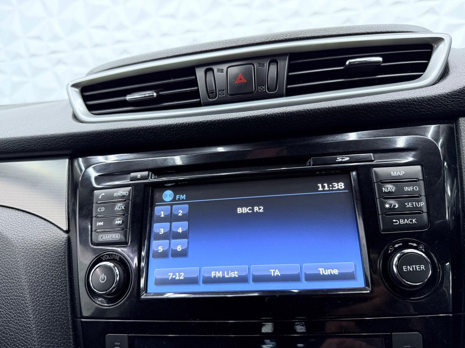 Nissan Qashqai 1.5 dCi N-Connecta Euro 6 (s/s) 5dr 5dr Manual 2017