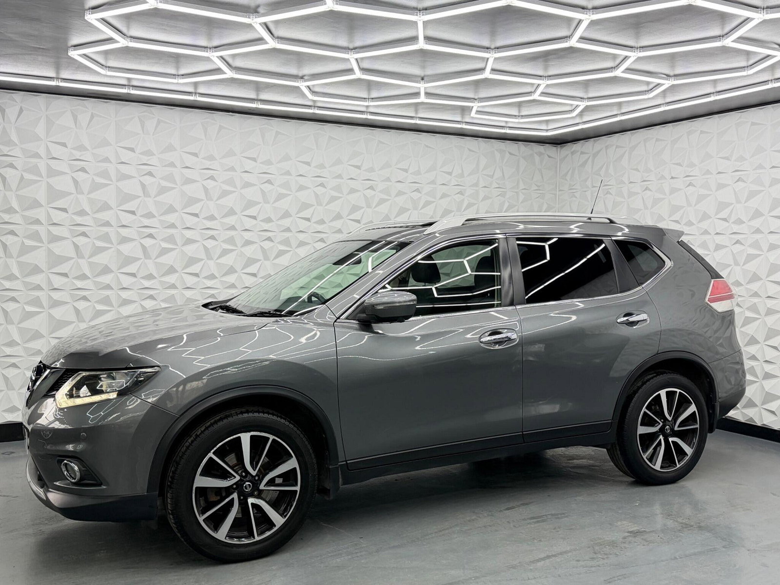 Nissan X-Trail 1.6 dCi n-tec XTRON Euro 6 (s/s) 5dr 5dr Automatic 2016