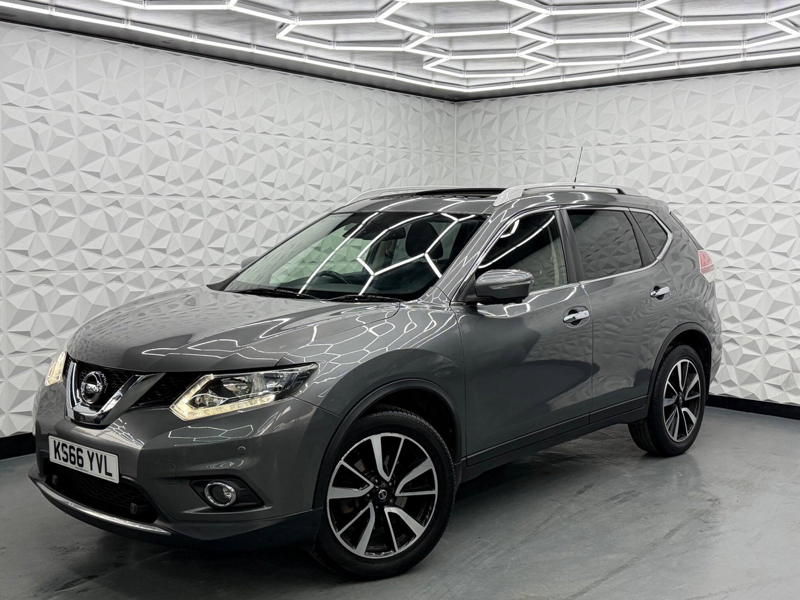 Nissan X-Trail 1.6 dCi n-tec XTRON Euro 6 (s/s) 5dr 5dr Automatic 2016