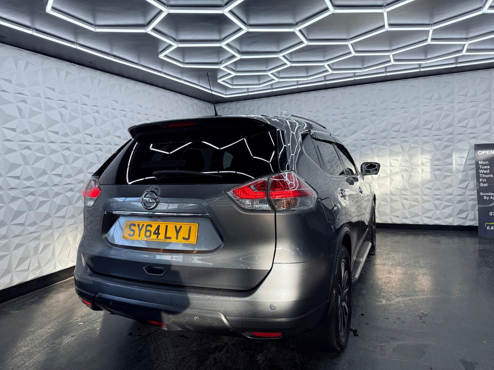 Nissan X-Trail 1.6 dCi Tekna 4WD Euro 5 (s/s) 5dr 5dr Manual 2014