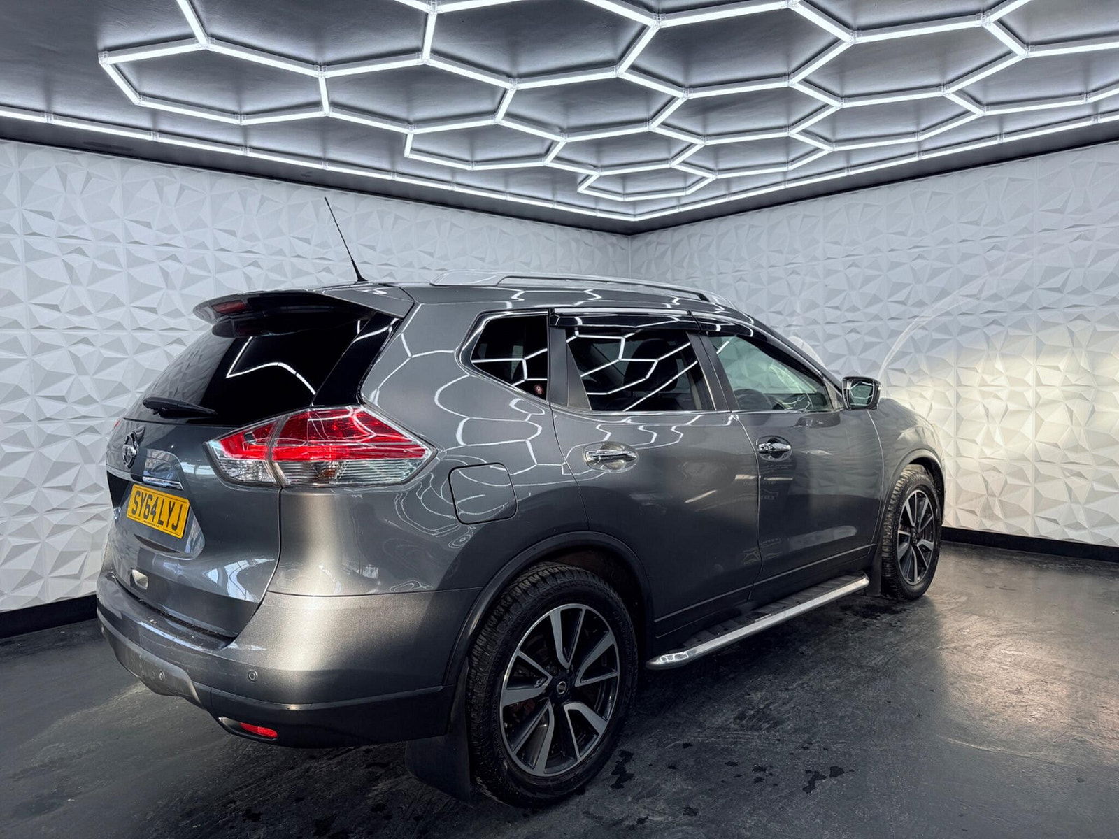 Nissan X-Trail 1.6 dCi Tekna 4WD Euro 5 (s/s) 5dr 5dr Manual 2014