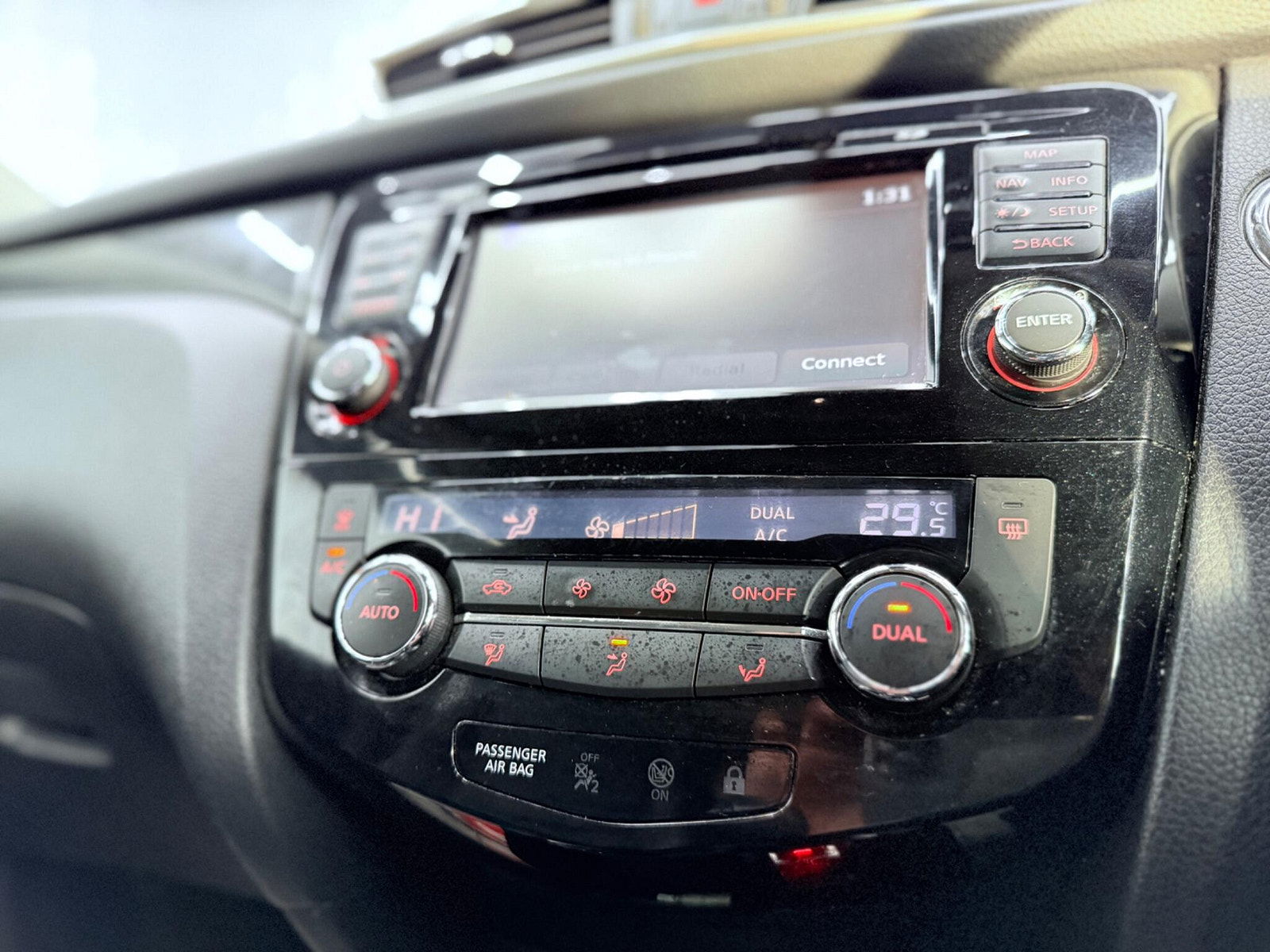 Nissan X-Trail 1.6 dCi Tekna 4WD Euro 5 (s/s) 5dr 5dr Manual 2014