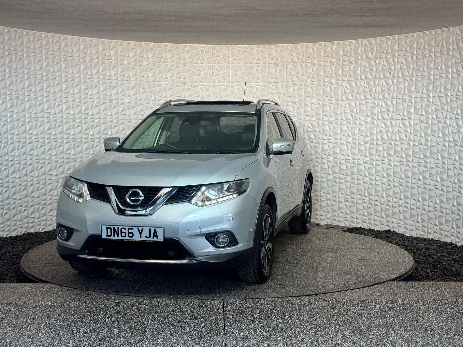 Nissan X-Trail 1.6 dCi Tekna 4WD Euro 6 (s/s) 5dr 5dr Manual 2016