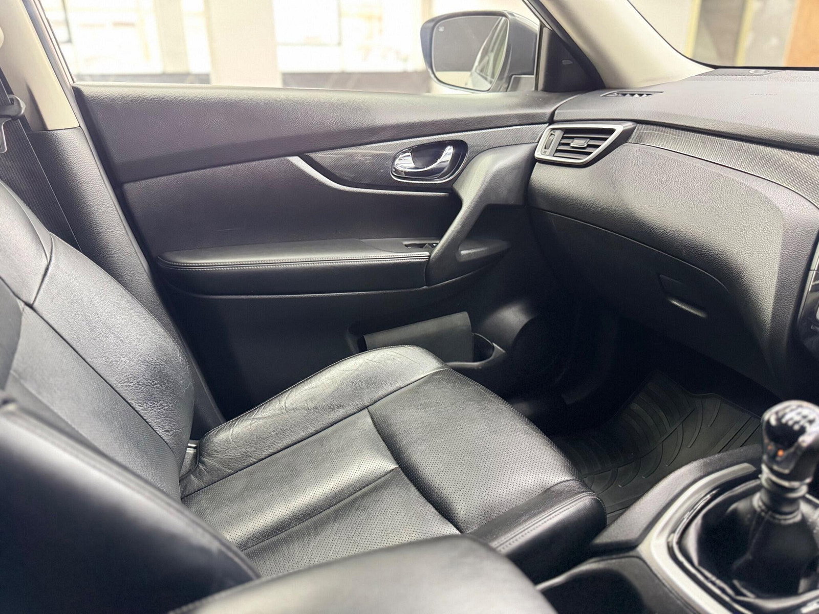 Nissan X-Trail 1.6 dCi Tekna 4WD Euro 6 (s/s) 5dr 5dr Manual 2016