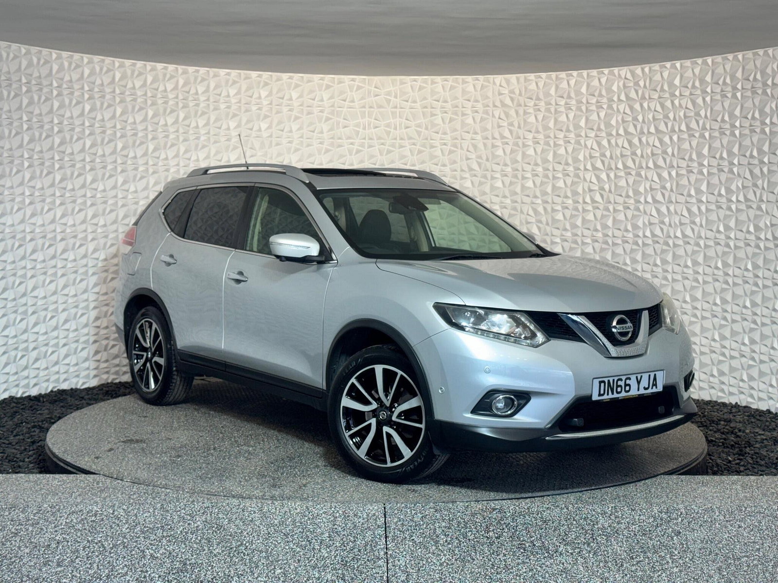 Nissan X-Trail 1.6 dCi Tekna 4WD Euro 6 (s/s) 5dr 5dr Manual 2016