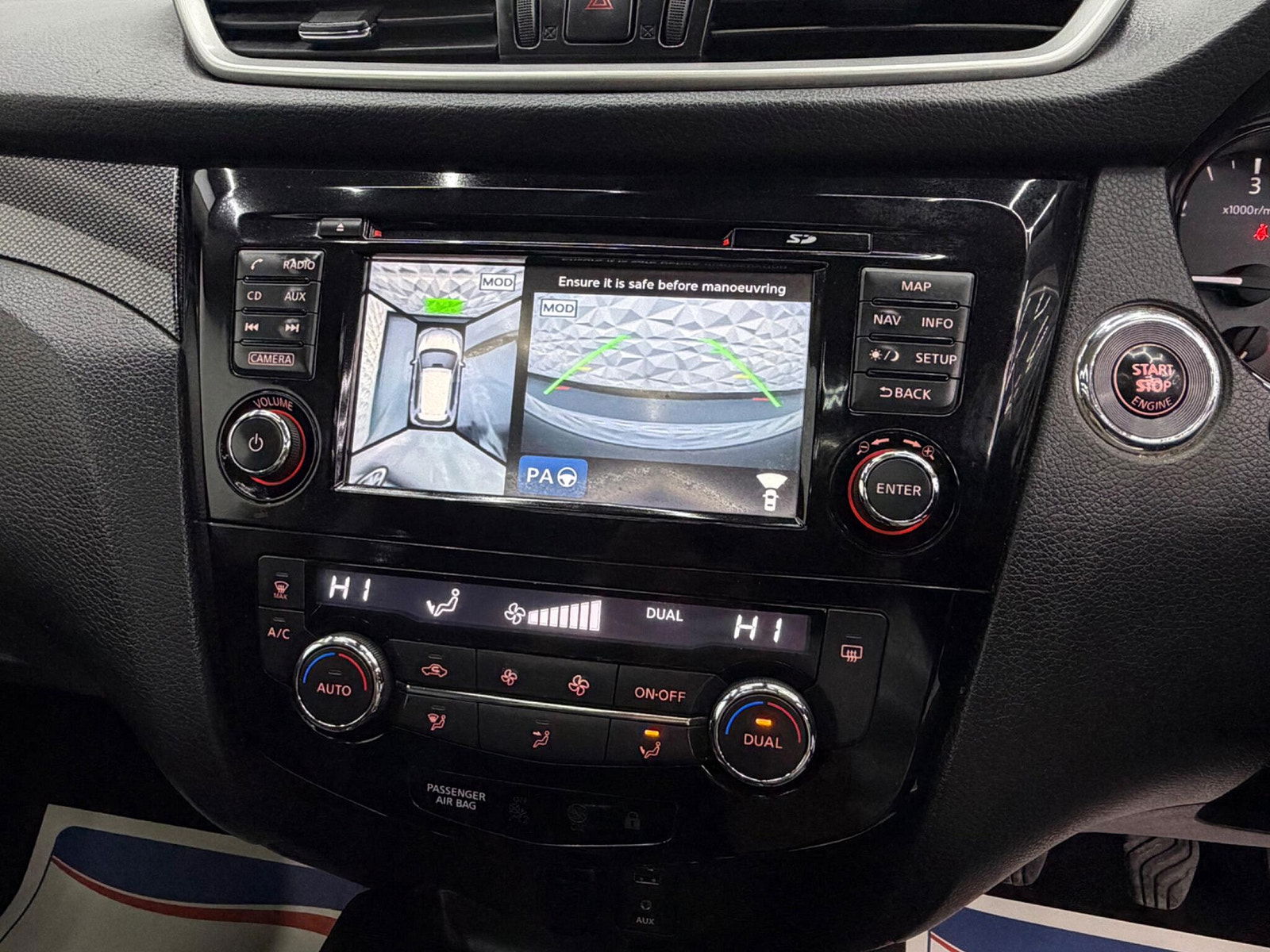 Nissan X-Trail 1.6 dCi Tekna 4WD Euro 6 (s/s) 5dr 5dr Manual 2017