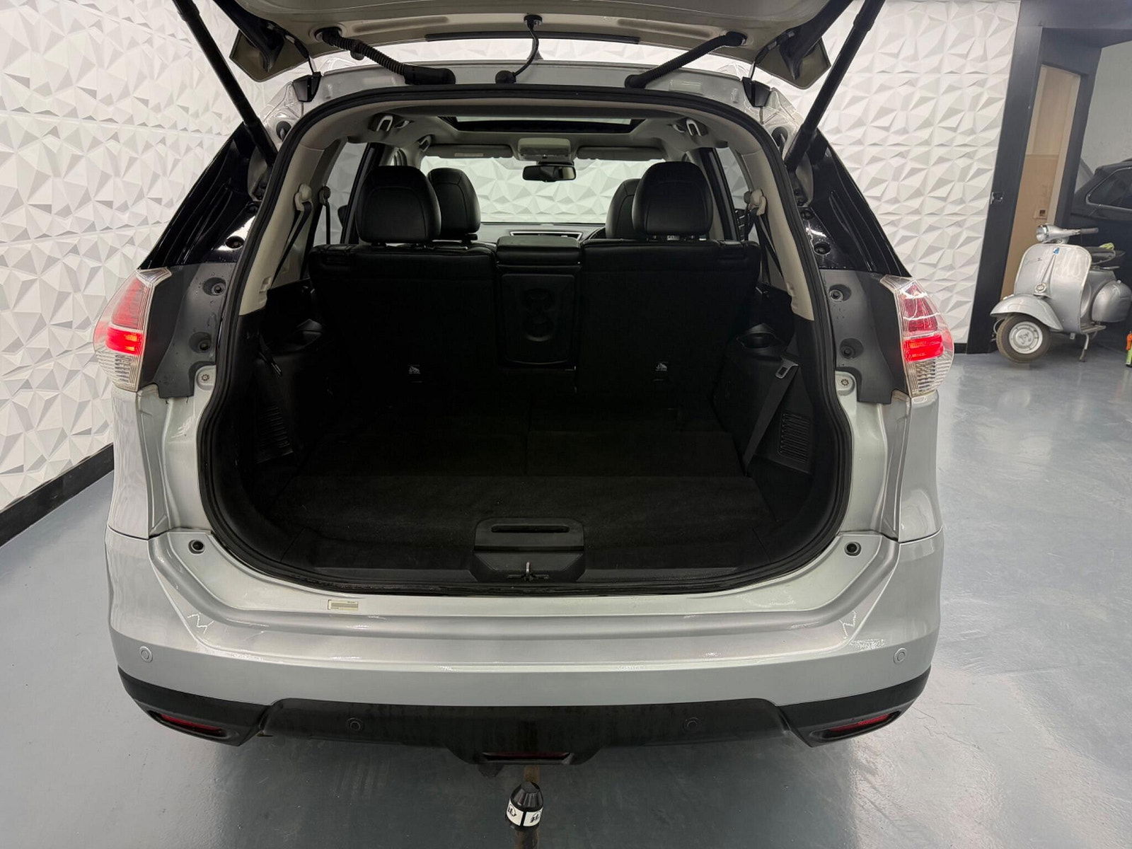 Nissan X-Trail 1.6 dCi Tekna 4WD Euro 6 (s/s) 5dr 5dr Manual 2017