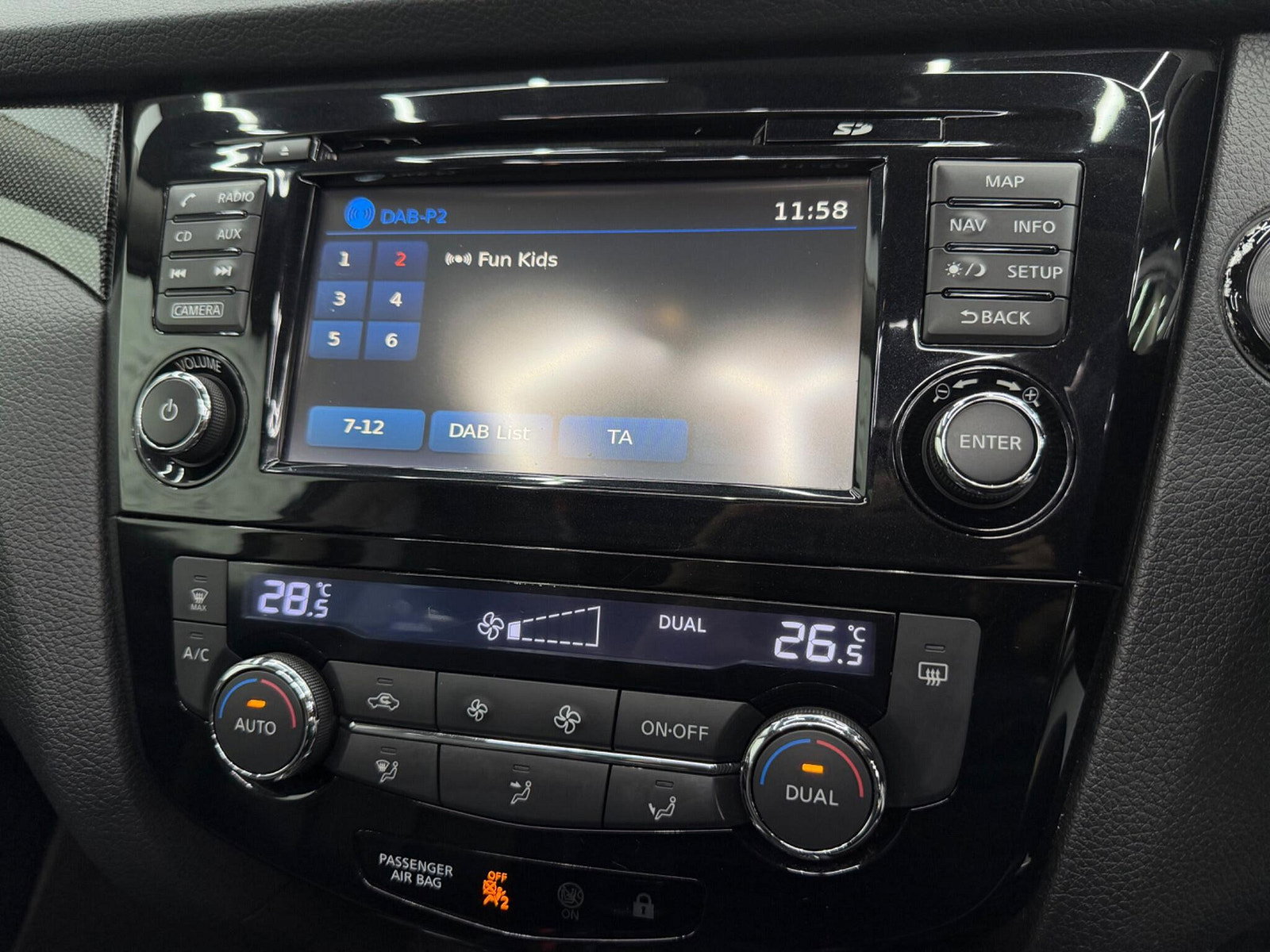 Nissan X-Trail 1.6 dCi Tekna Euro 5 (s/s) 5dr 5dr Manual 2014