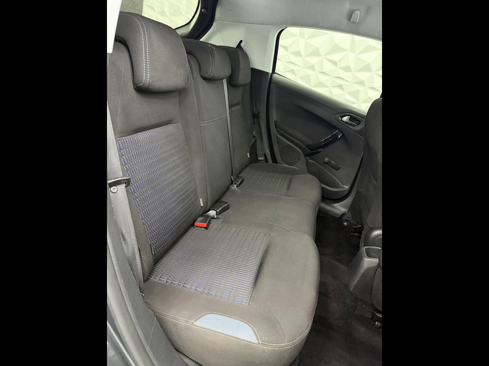 Peugeot 208 1.6 e-HDi Allure Euro 5 (s/s) 5dr 5dr Manual 2014