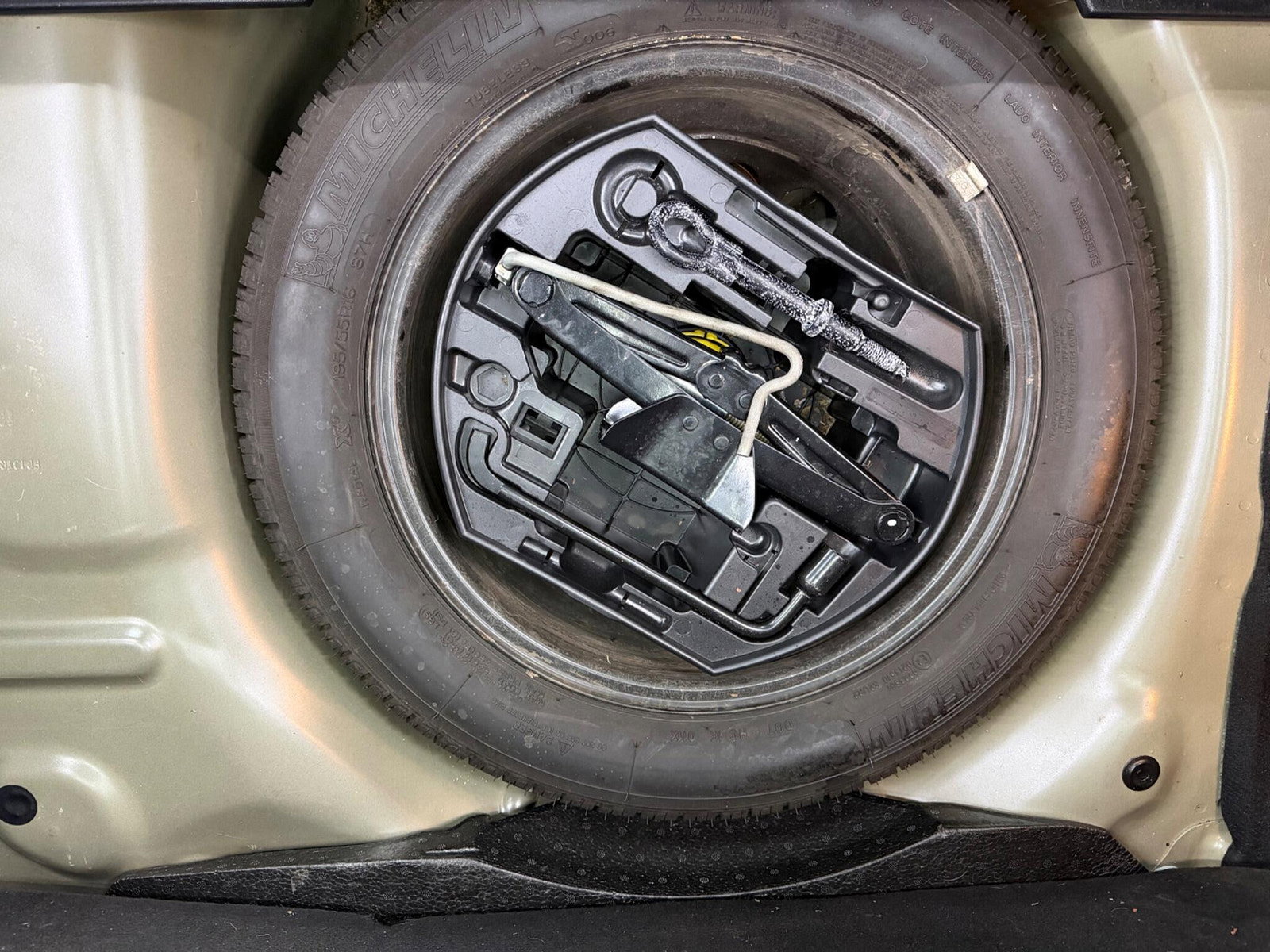 Peugeot 208 1.6 e-HDi Allure Euro 5 (s/s) 5dr 5dr Manual 2014