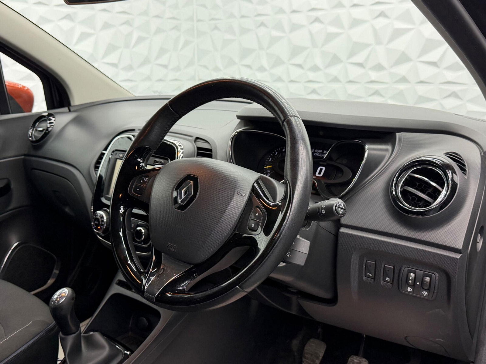 Renault Captur 1.5 dCi ENERGY Dynamique S MediaNav Euro 5 (s/s) 5dr 5dr Manual 2015