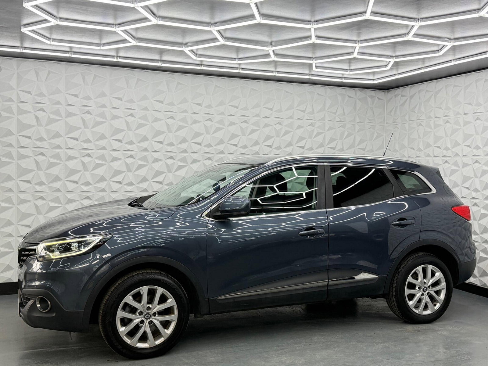 Renault Kadjar 1.5 dCi Dynamique Nav EDC Euro 6 (s/s) 5dr 5dr Automatic 2017