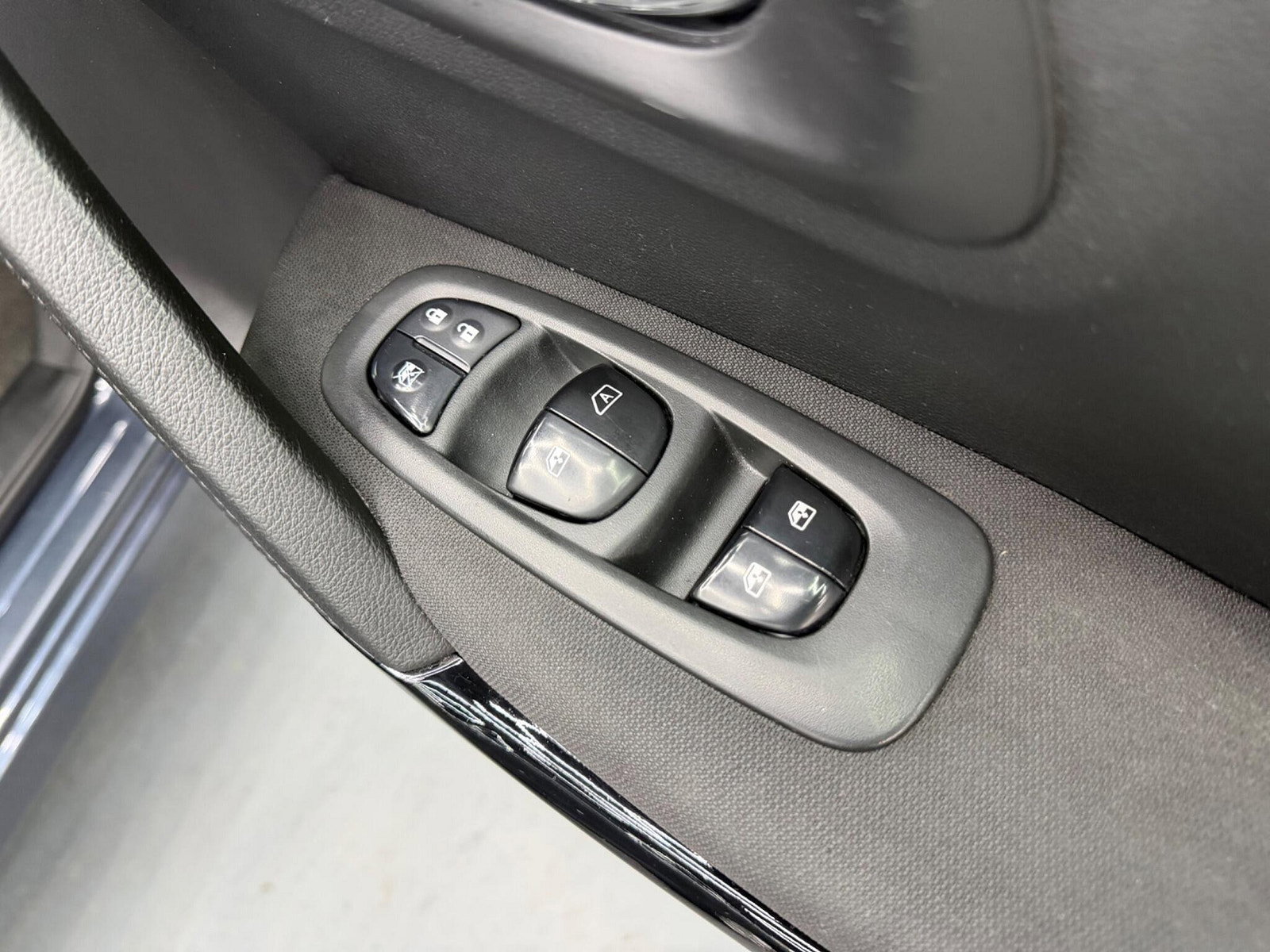 Renault Kadjar 1.5 dCi Dynamique Nav EDC Euro 6 (s/s) 5dr 5dr Automatic 2017