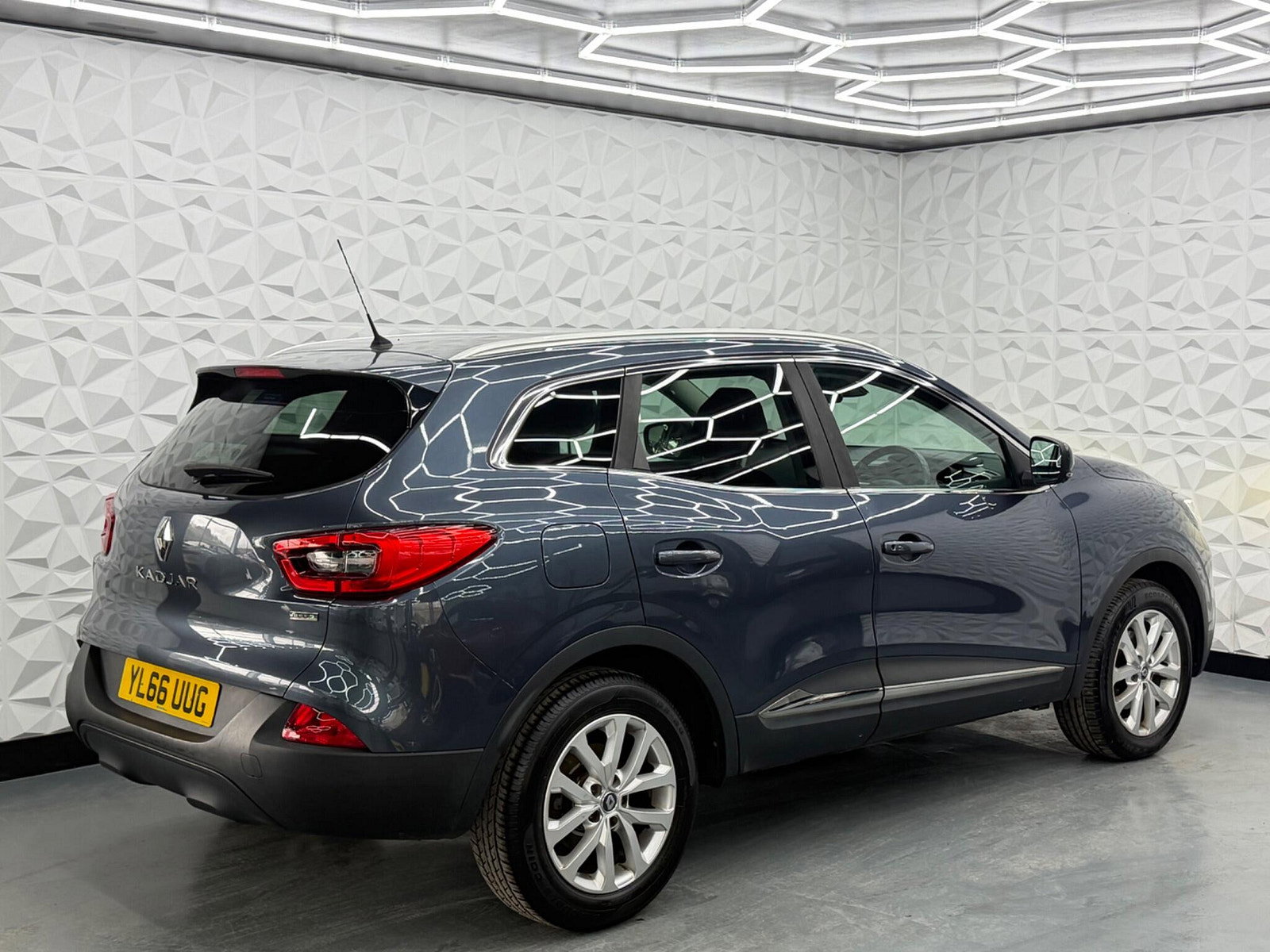 Renault Kadjar 1.5 dCi Dynamique Nav EDC Euro 6 (s/s) 5dr 5dr Automatic 2017