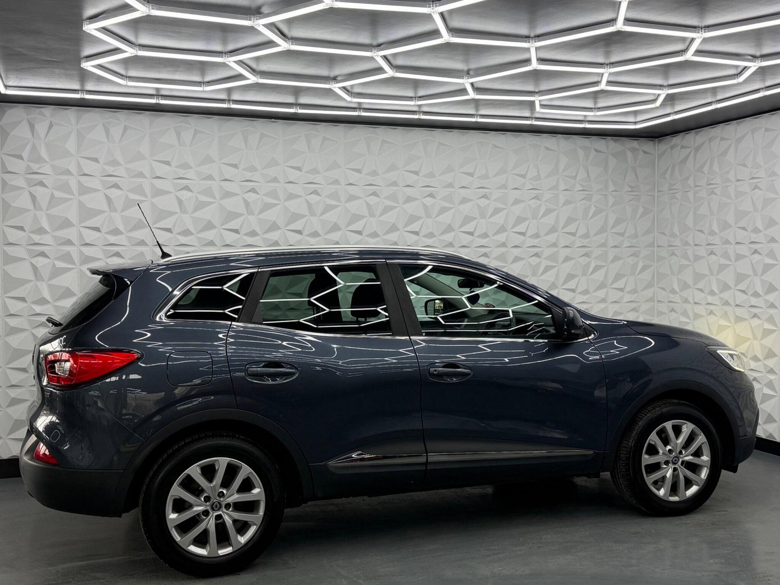 Renault Kadjar 1.5 dCi Dynamique Nav EDC Euro 6 (s/s) 5dr 5dr Automatic 2017