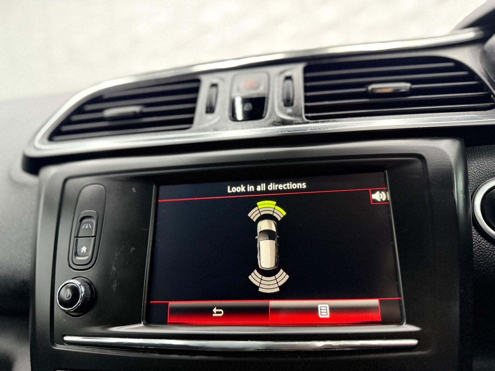 Renault Kadjar 1.5 dCi Signature Nav Euro 6 (s/s) 5dr 5dr Manual 2016