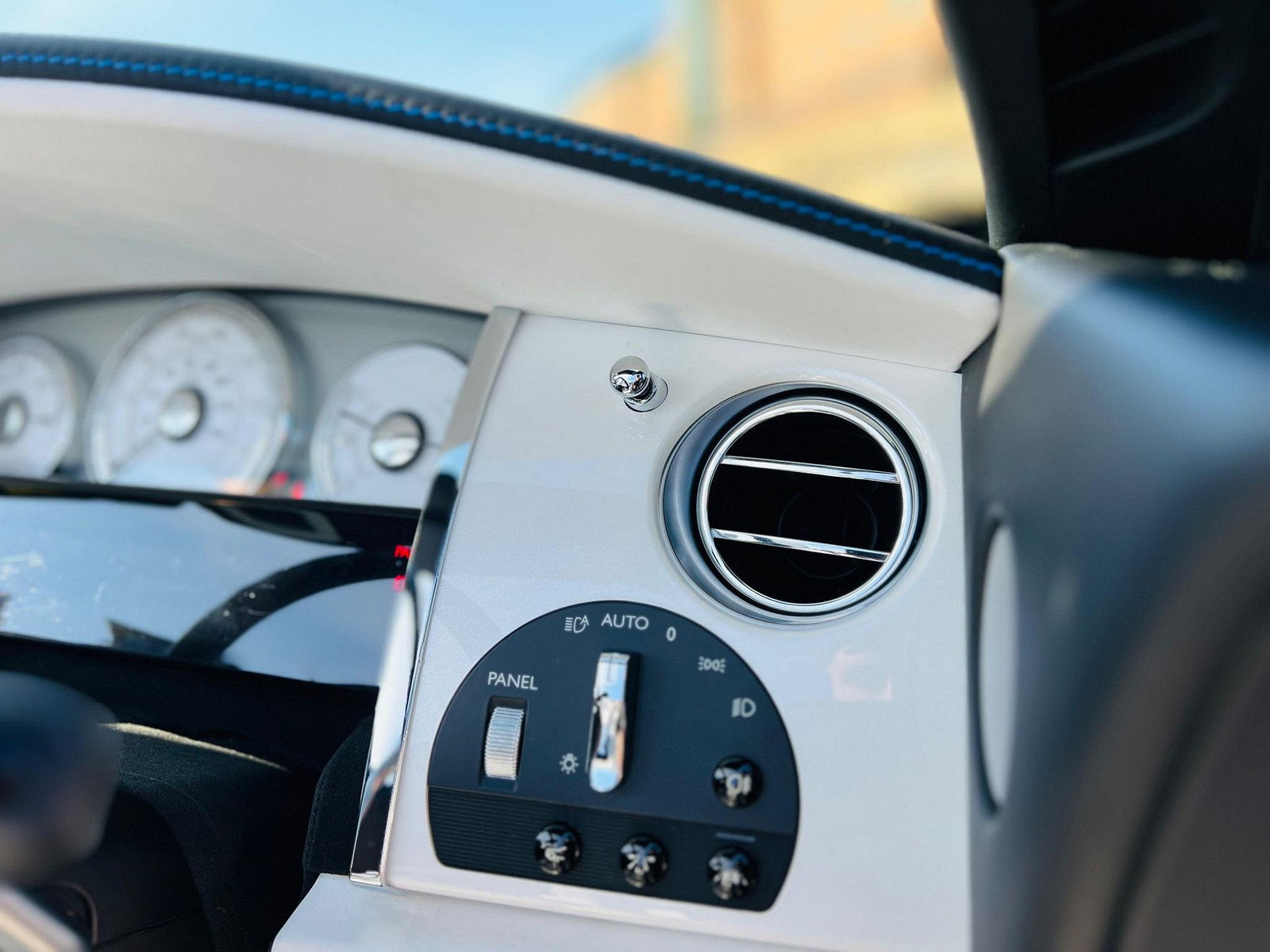 Rolls-Royce Dawn 6.6 V12 Auto Euro 6 2dr 2dr Automatic 2017