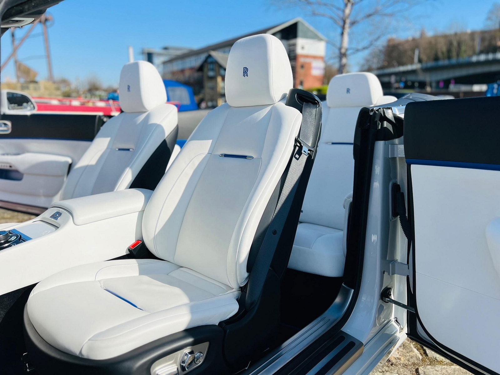 Rolls-Royce Dawn 6.6 V12 Auto Euro 6 2dr 2dr Automatic 2017